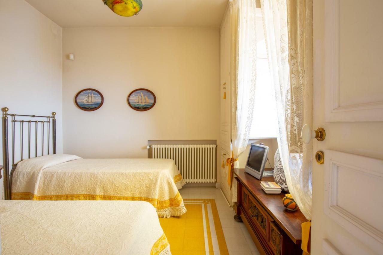 Solemar Sicilia - Casa Porto Bagnera Villa Santa Flavia Buitenkant foto